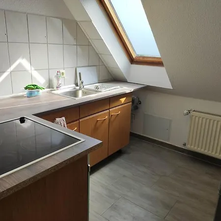 Schoene 3 Raum , 3 - 6 Bett In * Schönebeck