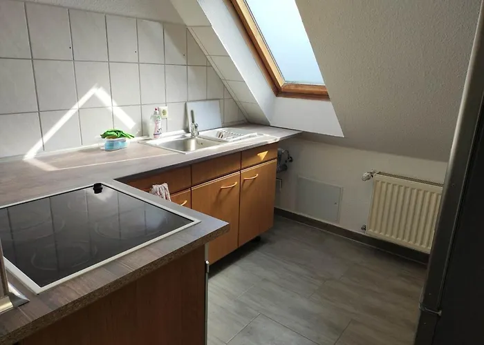 Schoene 3 Raum , 3 - 6 Bett In * Schönebeck