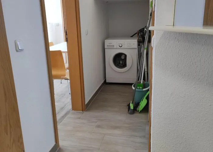 Schoene 3 Raum , 3 - 6 Bett In *